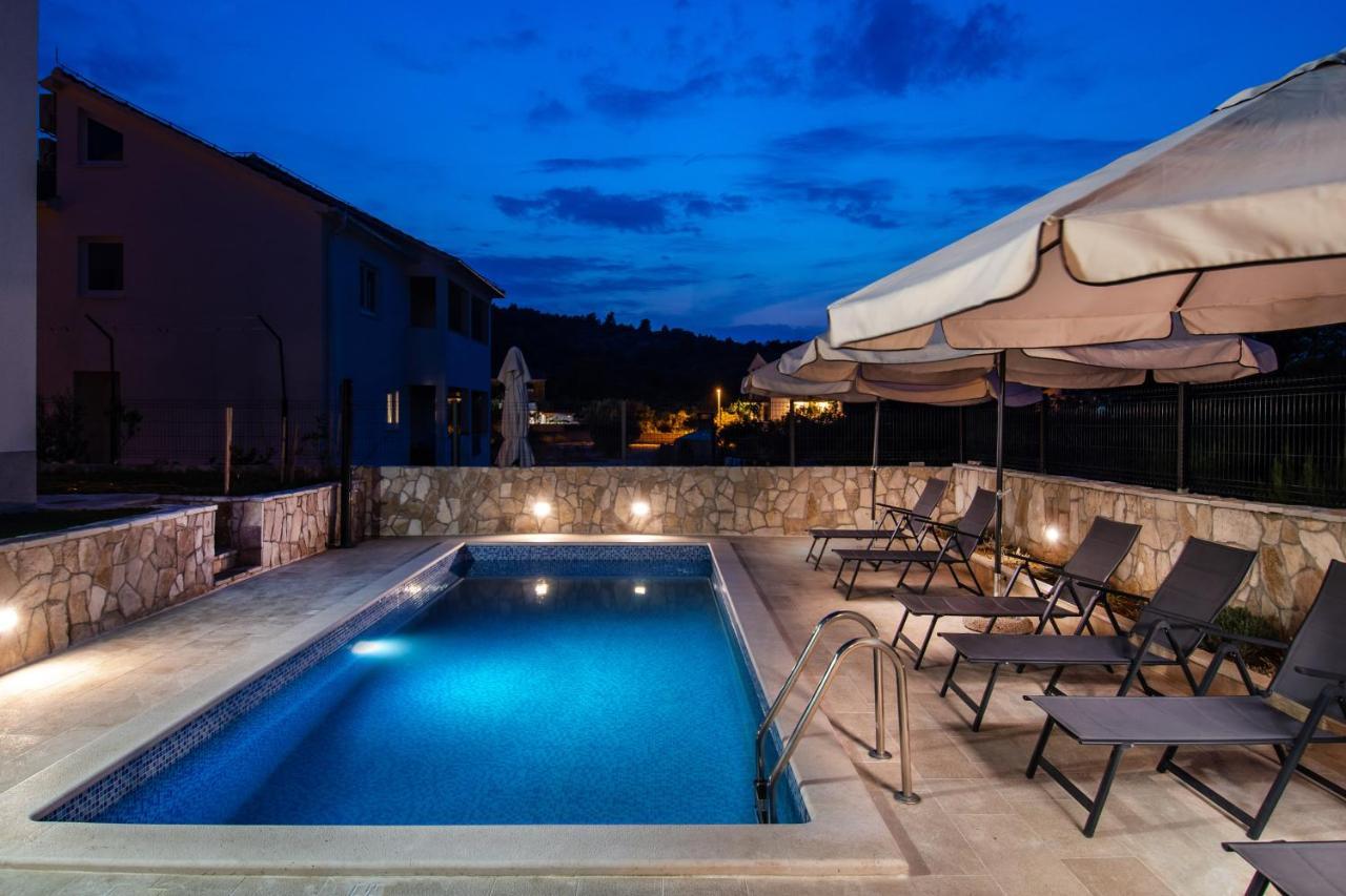 Luxury Apartments Alkar With Swimming Pool Ražanj Kültér fotó