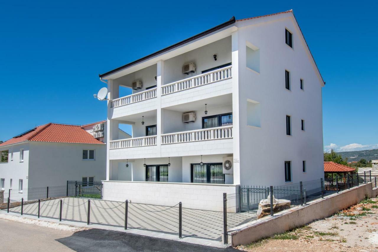 Luxury Apartments Alkar With Swimming Pool Ražanj Kültér fotó