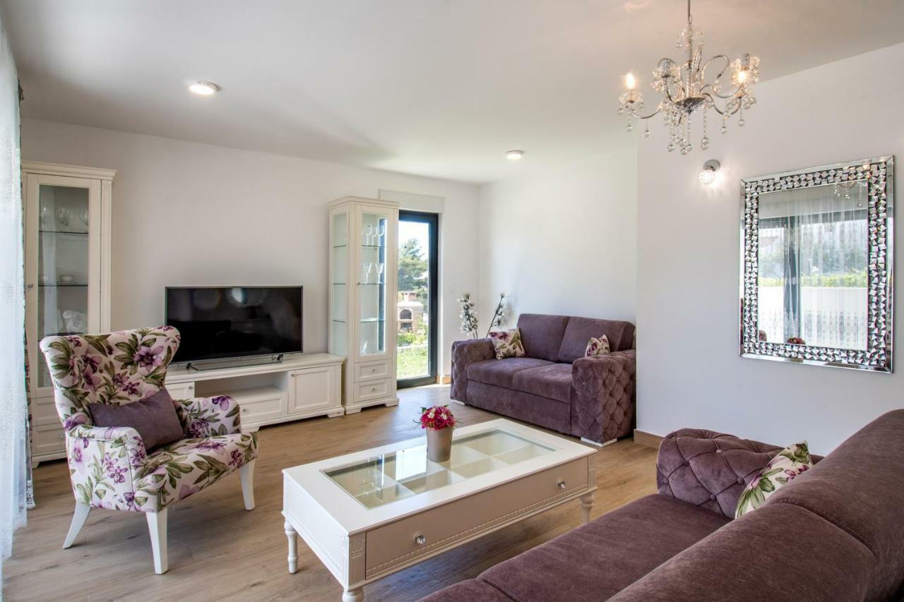 Luxury Apartments Alkar With Swimming Pool Ražanj Kültér fotó