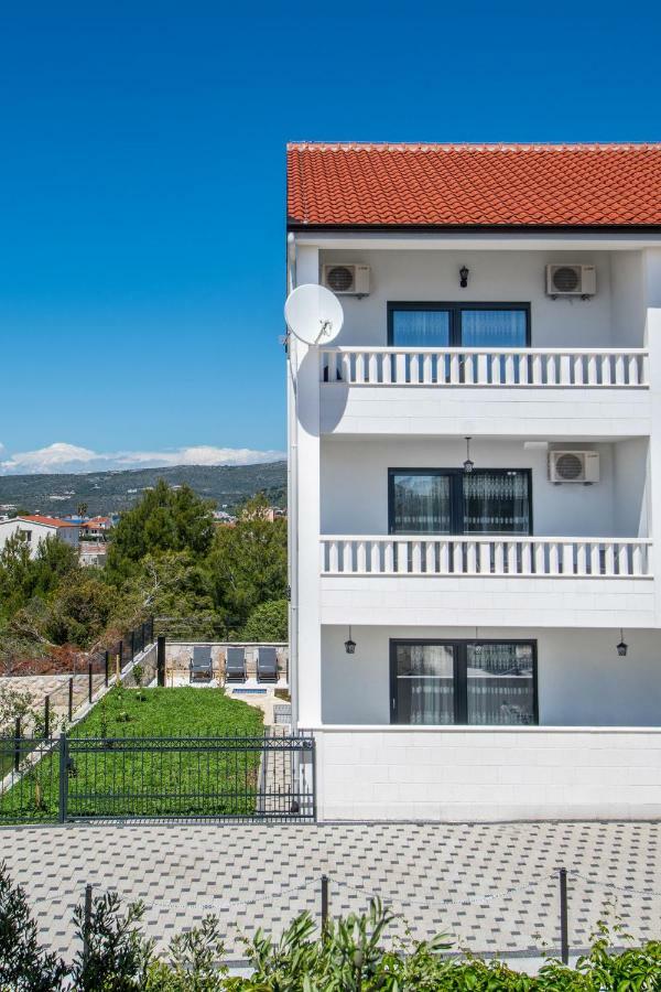 Luxury Apartments Alkar With Swimming Pool Ražanj Kültér fotó
